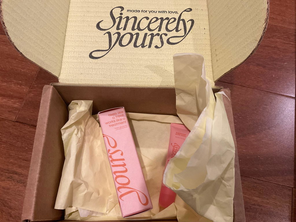 Sincerely Yours Sugarcoat glossbalm sheer vanilla