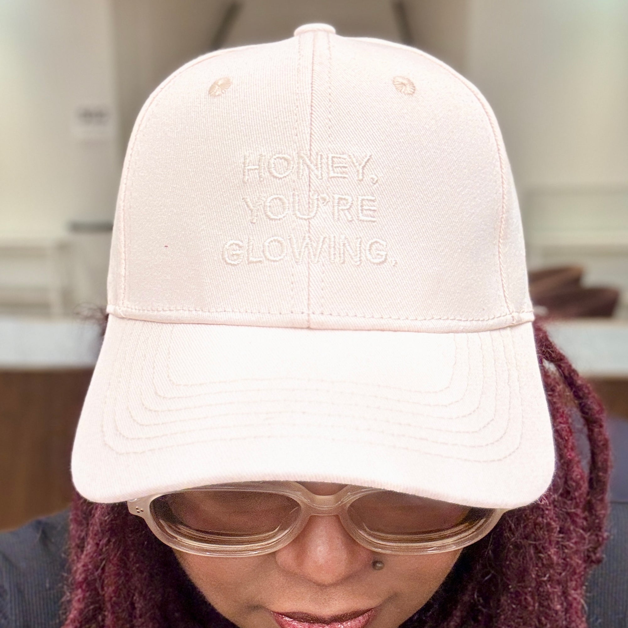 Farmacy Honey You’re Glowing Hat caps beige