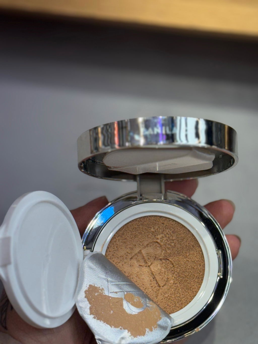 Banila Co Covericious Cushion foundation naturlig